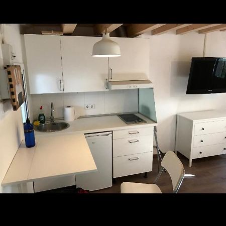 Mini Piso Con Escaleras Apartment Barcelona Bagian luar foto